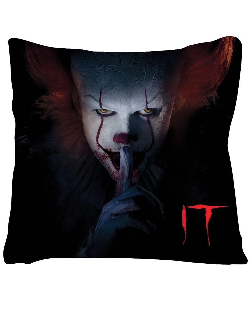 Spirit Halloween Light-Up Pennywise Pillow - It 3 Spirit Halloween Light-Up Pennywise Pillow - It