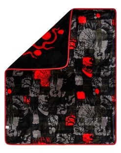 Spirit Halloween Pennywise Reversible Fleece Blanket - It -MELONHALLOW Sales 01530898 d