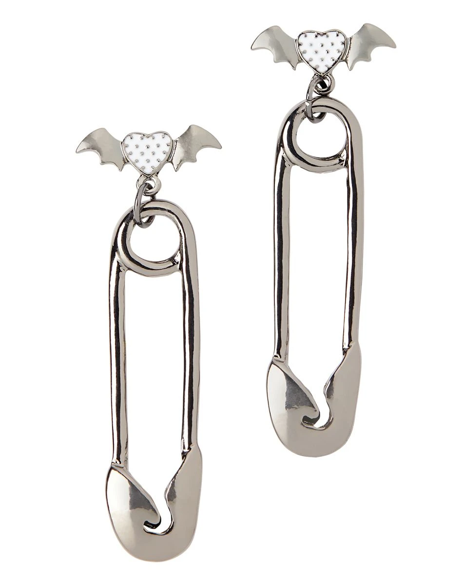 Spirit Halloween Draculaura Accessory Kit - Monster High 4 Spirit Halloween Draculaura Accessory Kit - Monster High - Image 2